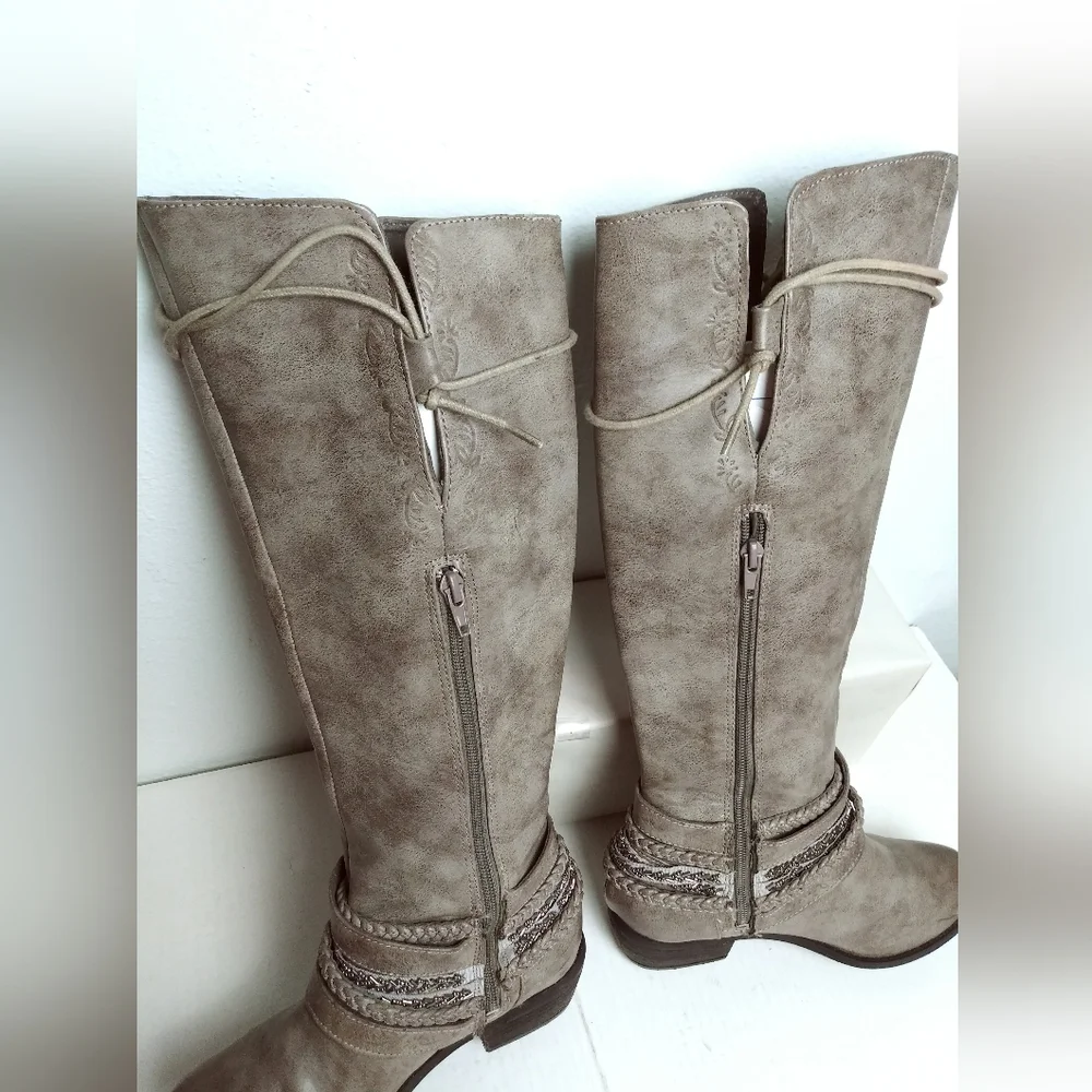 Not Rated Size 6 Gray Stone Knee High Boots Women's Side Zip Western Casual